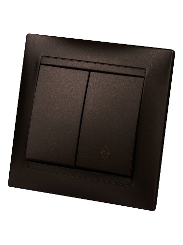 Выключатель на 2 направления 2 кл. 10А шоколад , с/у, "Лама" (10/120) TDM (SQ1815-0507) Выключатель на 2 направления 2 кл. 10А шоколад , с/у, "Лама" (10/120) TDM (SQ1815-0507)