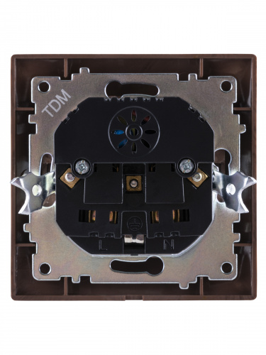 Розетка 2П+З 16А 250В + 2 USB порта 2,1А 5В венге с/у, "Лама" (1/96) TDM (SQ1815-0442) фото 3 Розетка 2П+З 16А 250В + 2 USB порта 2,1А 5В венге с/у, "Лама" (1/96) TDM (SQ1815-0442) фото 3