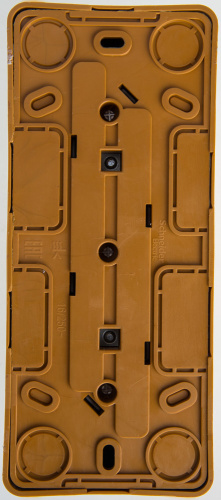 Розетка 3-м О/У ЭТЮД защ. шторки с заземл. бук Systeme Electric PA16-012T (1/9/72)