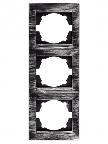 Рамка 3-х постовая вертикальная старинное серебро с/у, "Лама" (1/15) TDM (SQ1815-0684) фото 4 Рамка 3-х постовая вертикальная старинное серебро с/у, "Лама" (1/15) TDM (SQ1815-0684) фото 4