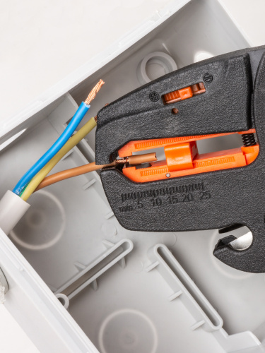 Съемник изоляции торцевой СИ-6Т, сечение зачищаемого провода 0,08-6 мм², "МастерЭлектрик" TDM (1/60) (SQ1003-0112) фото 2