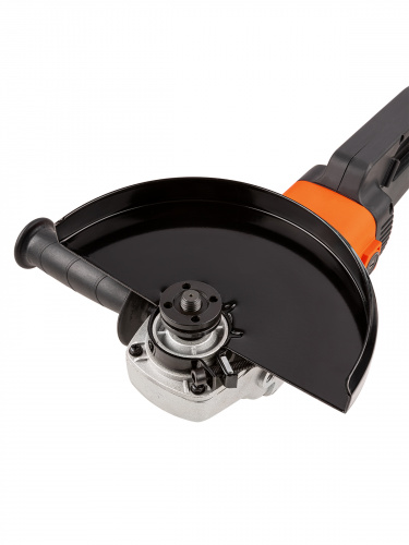 Угловая шлифмашина УШМ 1800/230, мощ. 1800 Вт, диск 230 мм, 6500 об/мин, шнур 3 м, "Рубин" TDM (1/1/2) (SQ1080-0107) фото 5 Угловая шлифмашина УШМ 1800/230, мощ. 1800 Вт, диск 230 мм, 6500 об/мин, шнур 3 м, "Рубин" TDM (1/1/2) (SQ1080-0107) фото 5