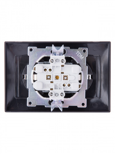 Розетка двойная 2П+З 16А 250В шоколад , с/у, "Лама" (6/72) TDM (SQ1815-0525) фото 3 Розетка двойная 2П+З 16А 250В шоколад , с/у, "Лама" (6/72) TDM (SQ1815-0525) фото 3