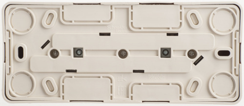 Розетка 3-м О/У ЭТЮД 16А IP20 250В с заземл. защ. шторки крем. Systeme Electric PA16-012K (1/9/72) Розетка 3-м О/У ЭТЮД 16А IP20 250В с заземл. защ. шторки крем. Systeme Electric PA16-012K (1/9/72)